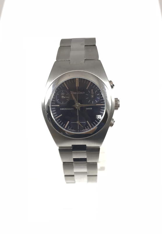 Orologio crono donna con fondo blu e datario. Orologio crono donna con fondo blu e datario.