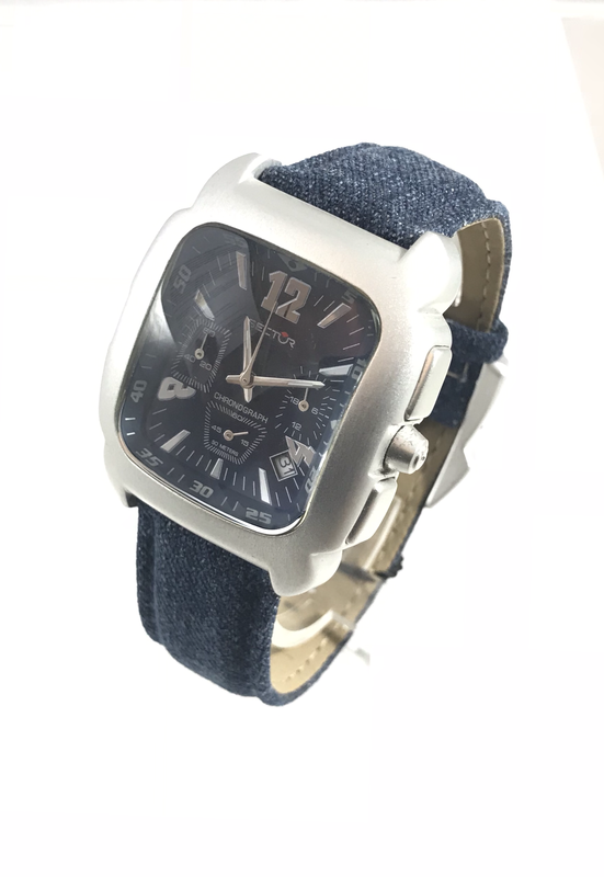 Orologio crono in alluminio e cinturino in pelle e stoffa Orologio crono in alluminio e cinturino in pelle e stoffa