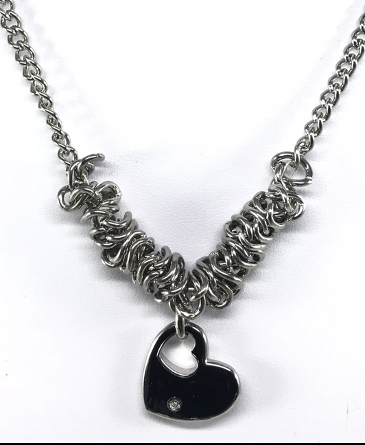 GIROCOLLO CON CUORE NERO E ZIRCONE GIROCOLLO CON CUORE NERO E ZIRCONE
