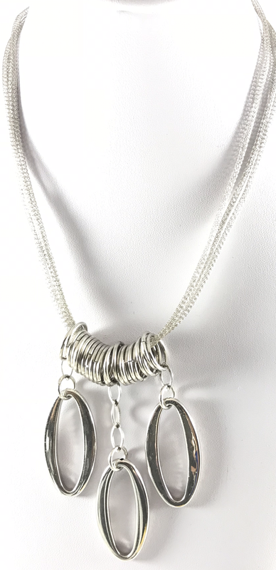 GIROCOLLO IN ARGENTO CON PENDENTI OVALI GIROCOLLO IN ARGENTO CON PENDENTI OVALI