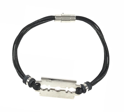 BRACCIALE “ LAMETTA “ con cuoio e chiusura calamitata BRACCIALE “ LAMETTA “ con cuoio e chiusura calamitata