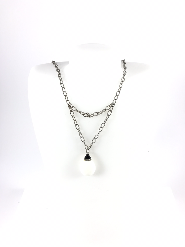 GIROCOLLO IN ARG. “MENEGATTI” CON PENDENTI IN AGATA BIANCA E NERA. Ref.51553A GIROCOLLO IN ARG. “MENEGATTI” CON PENDENTI IN AGATA BIANCA E NERA. Ref.51553A