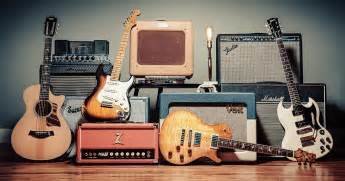 USED &amp; CLEARANCE