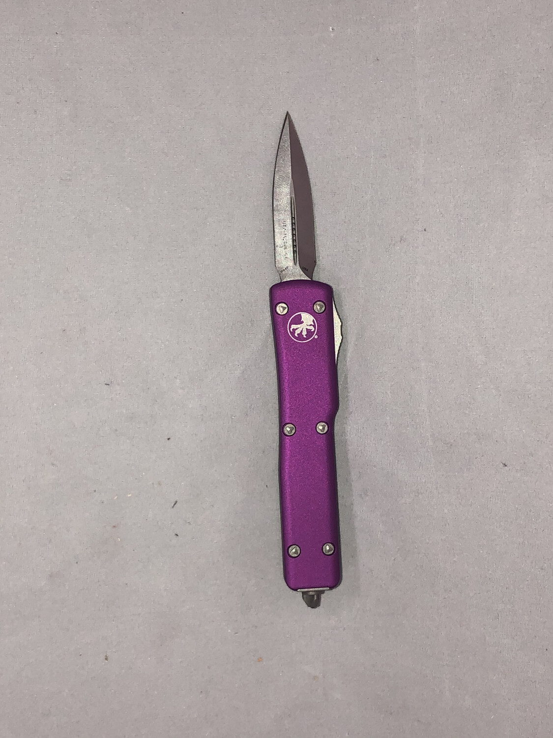 Microtech, CA147-4VI, UTX-70 CA D/E, Violet Handle, Stainless Spear Point