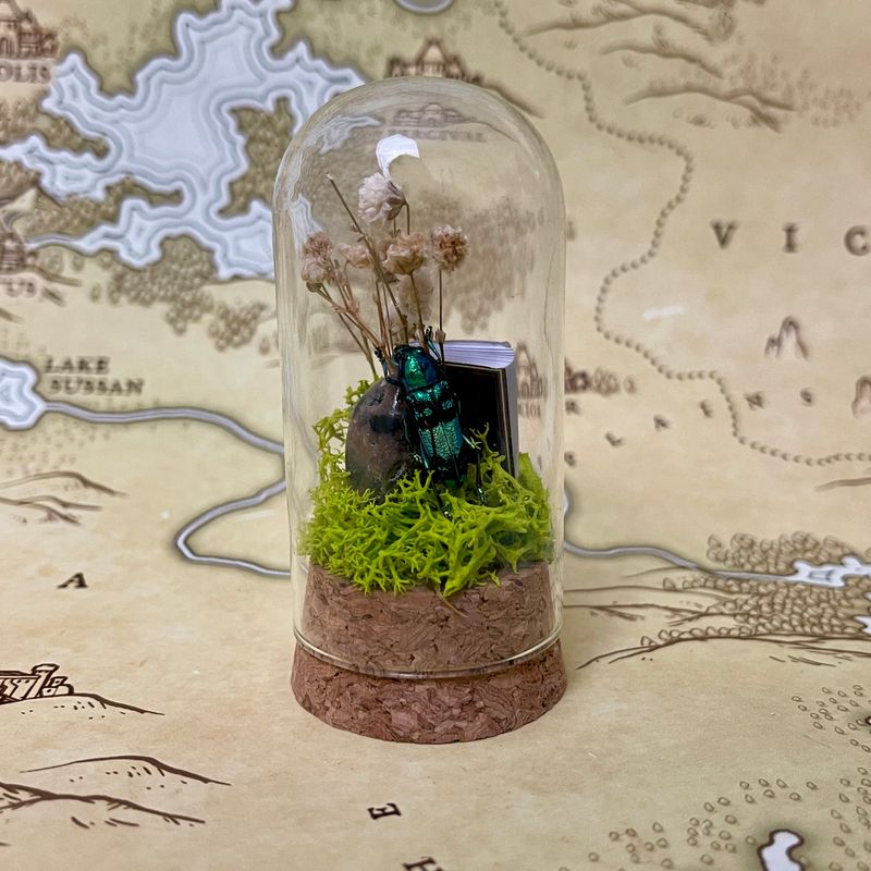 Celestis Longhorn Beetle in 2.5-inch Cloche