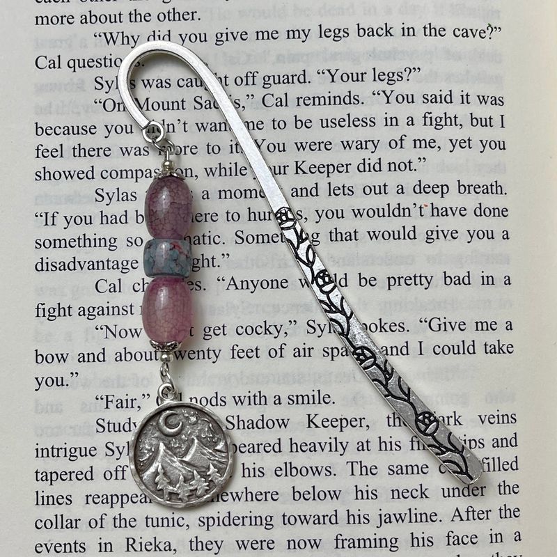 Marbled Bead Mountain Coin Book Hook