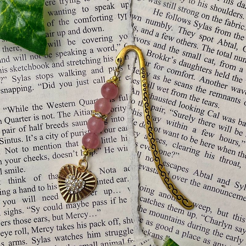 Gold Rhinstone Heart with Strawberry Quartz Beads Small Book Hook