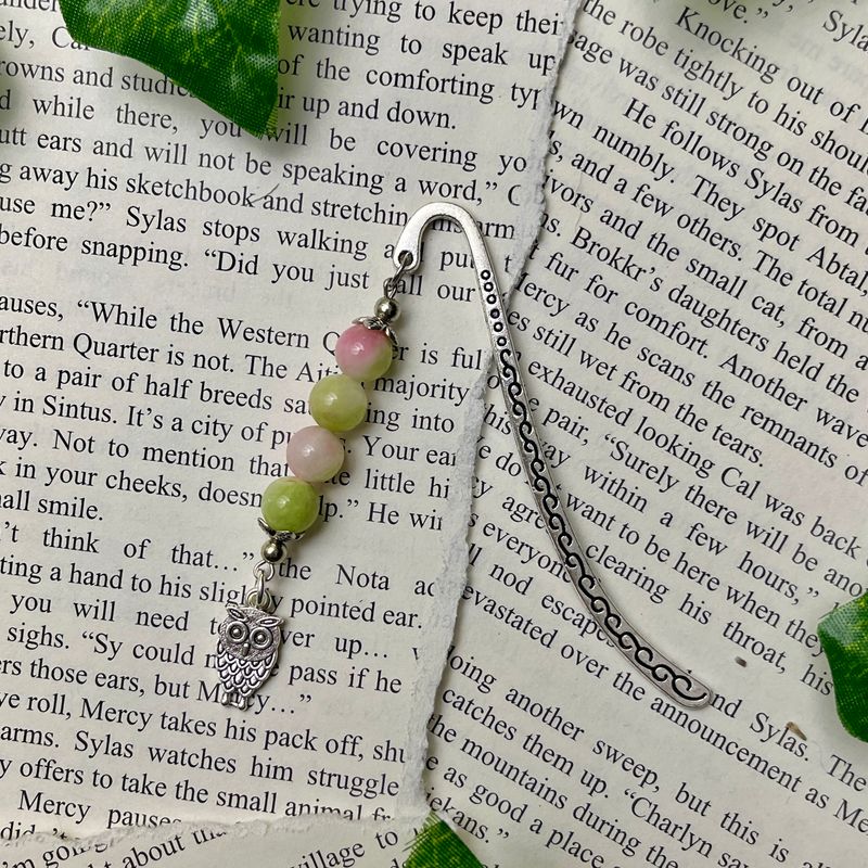 Silver Owl with Pink/Green Beads Small Book Hook