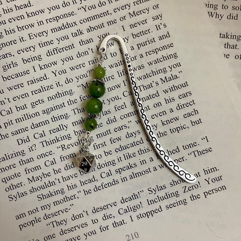 D20 Dyed Green Quartz Bead Small Book Hook