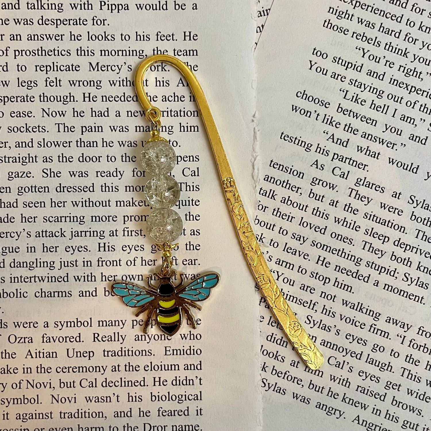 Silver Bumble Bee with Clear Crackle Beads Large Book Hook