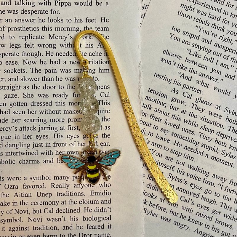 Silver Bumble Bee with Clear Crackle Beads Large Book Hook