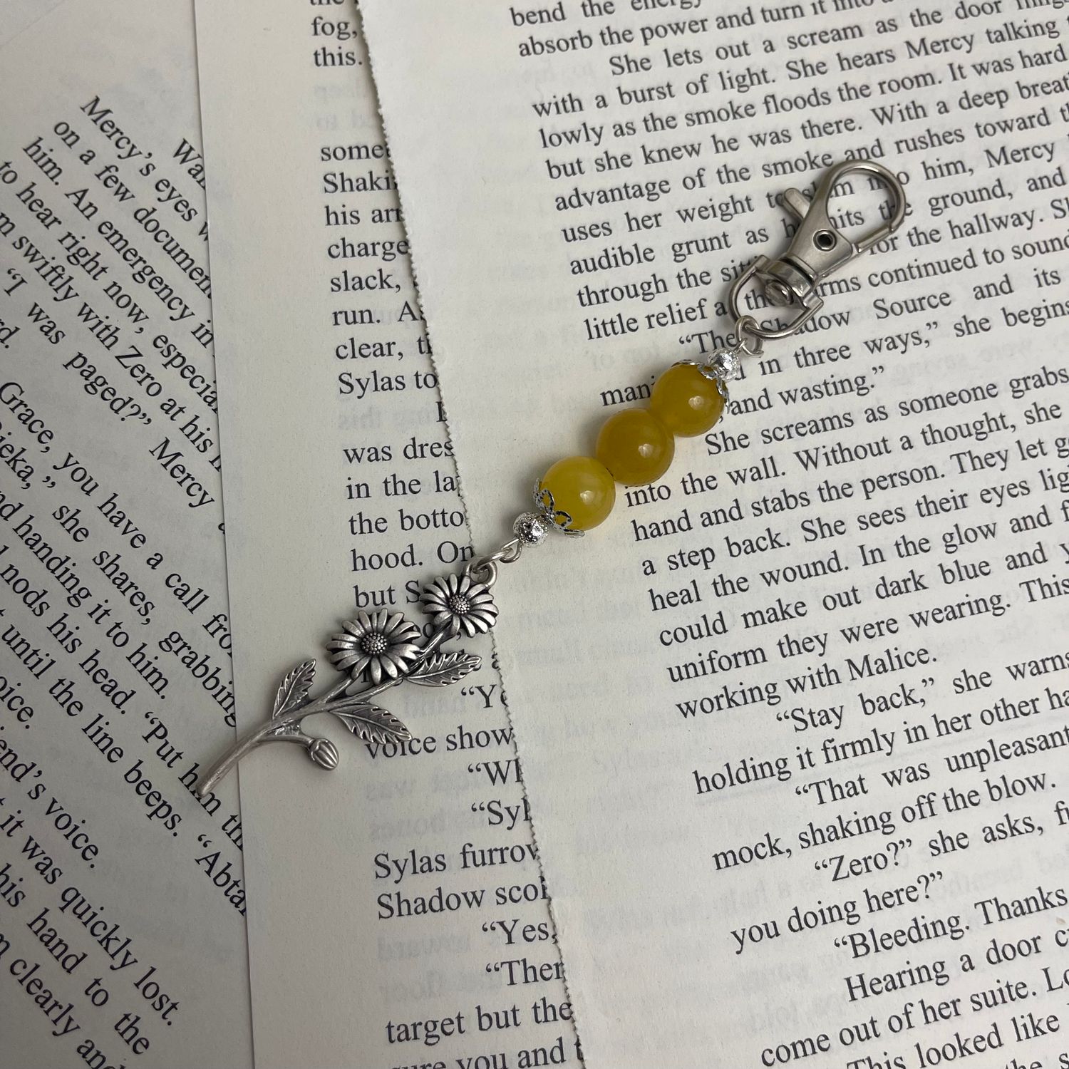 Silver Daisy Charm