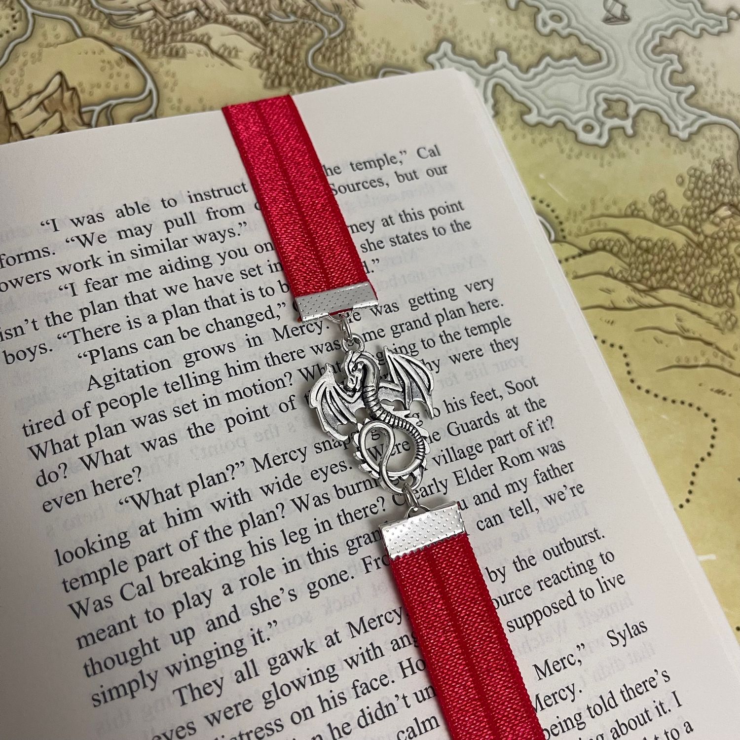 Red &amp; Silver Dragon Elastic Bookmark