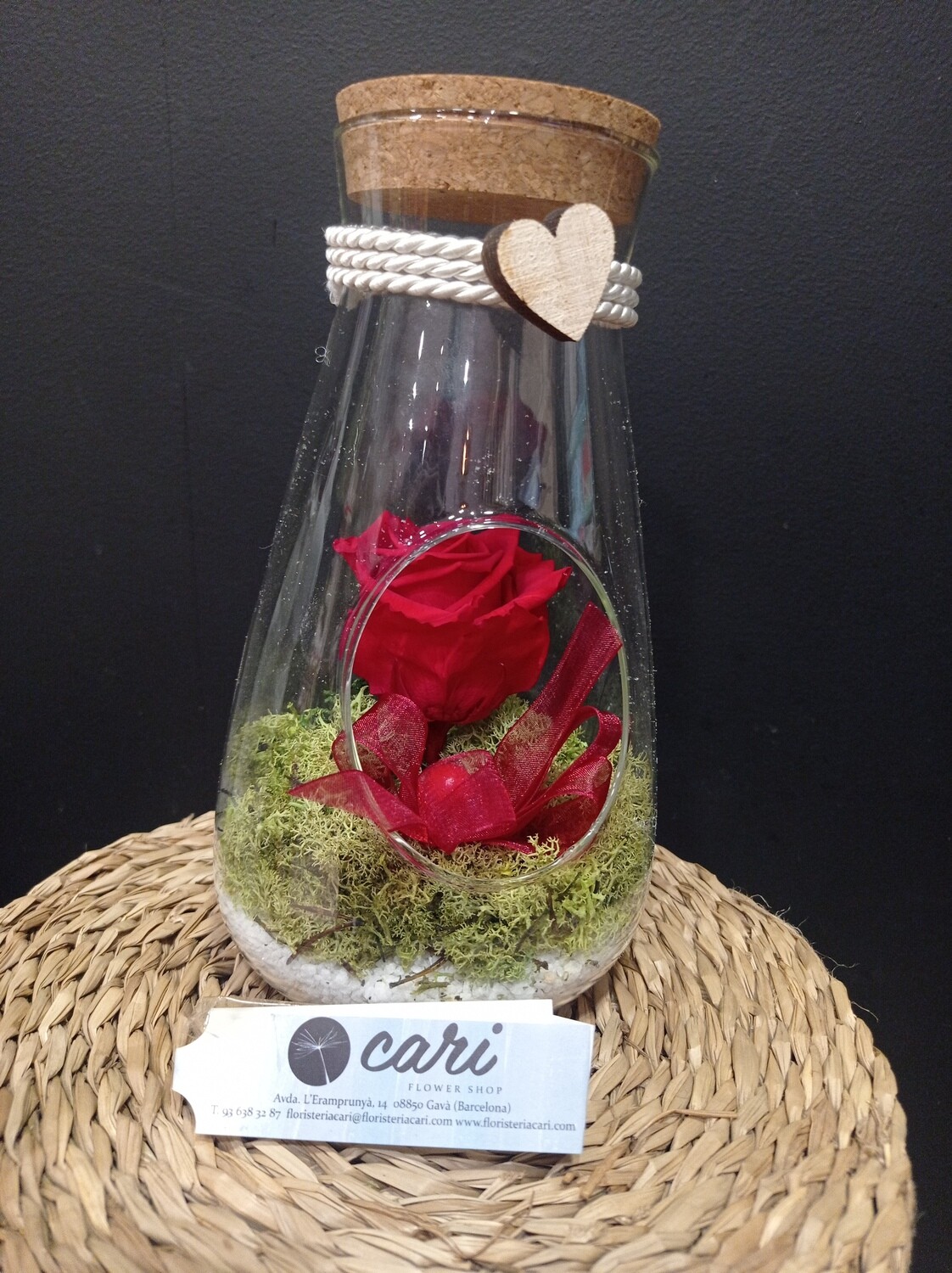 Rosa eterna en invernadero de cristal