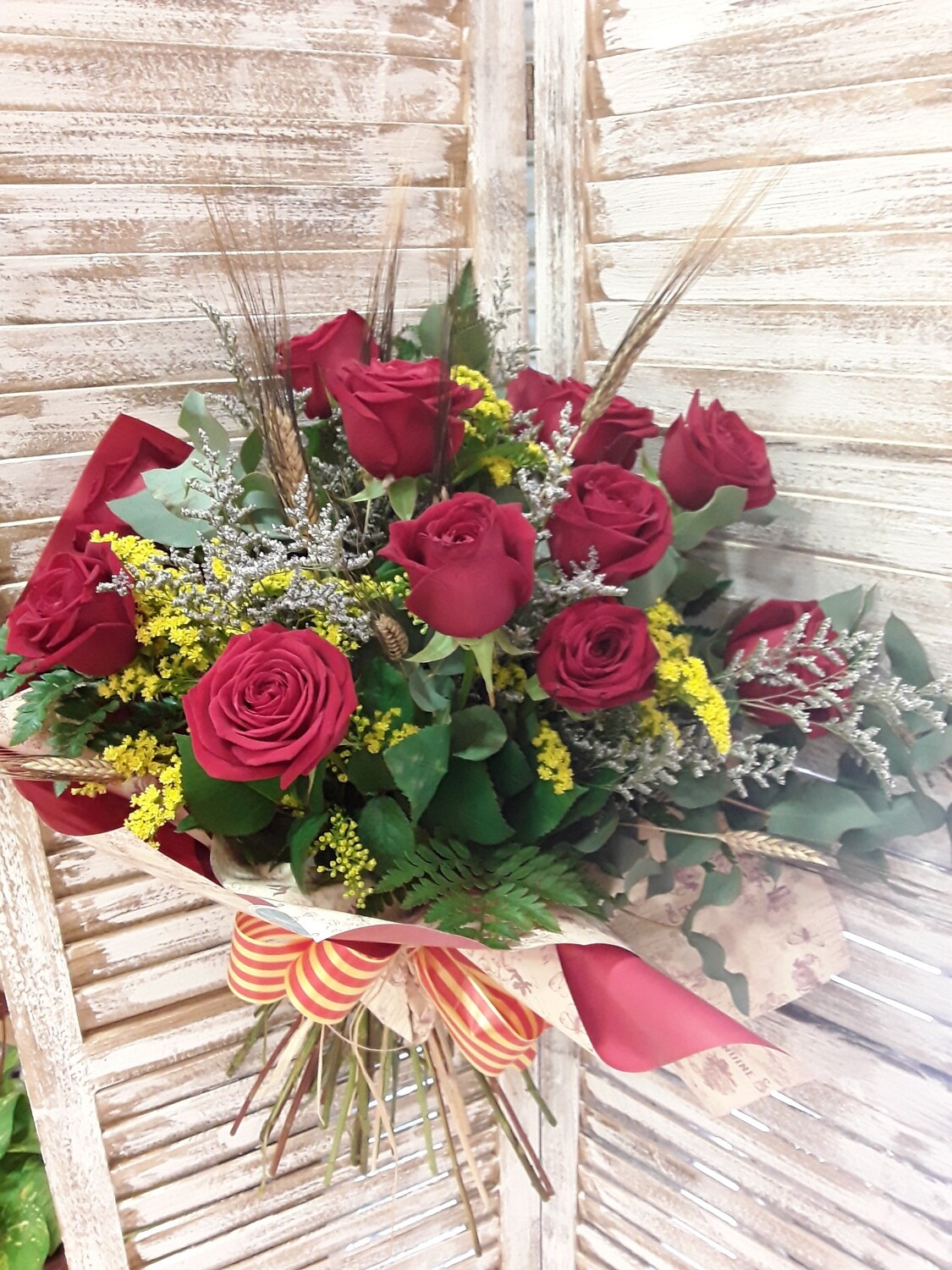 Ramo 12 rosas Sant Jordi