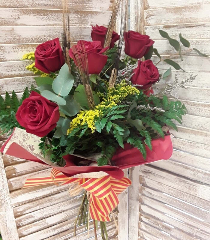 Ramo 6 rosas Sant Jordi