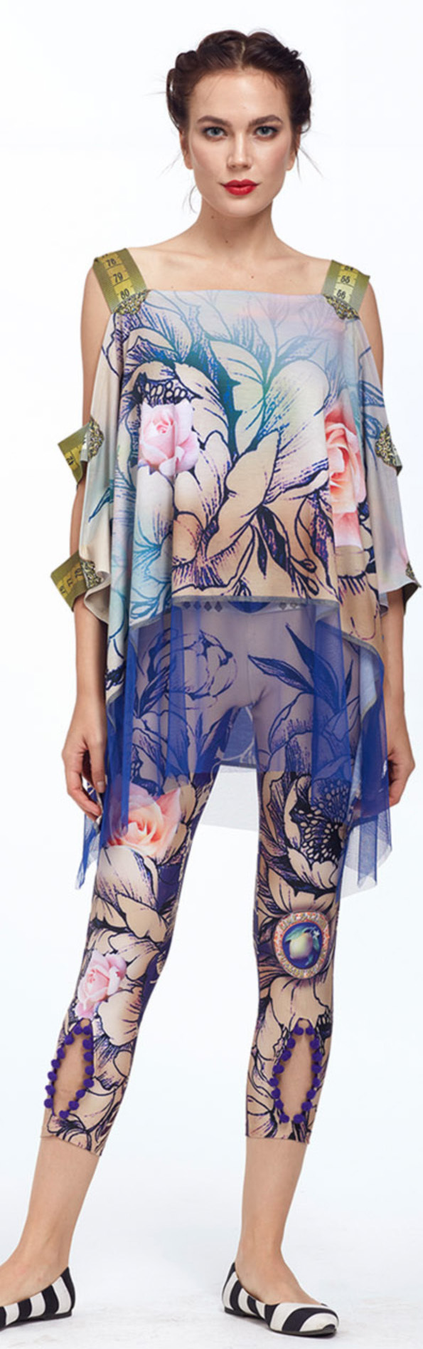 IPNG: Winter Rose Garden Asymmetrical Lokoometric Illusion Tunic