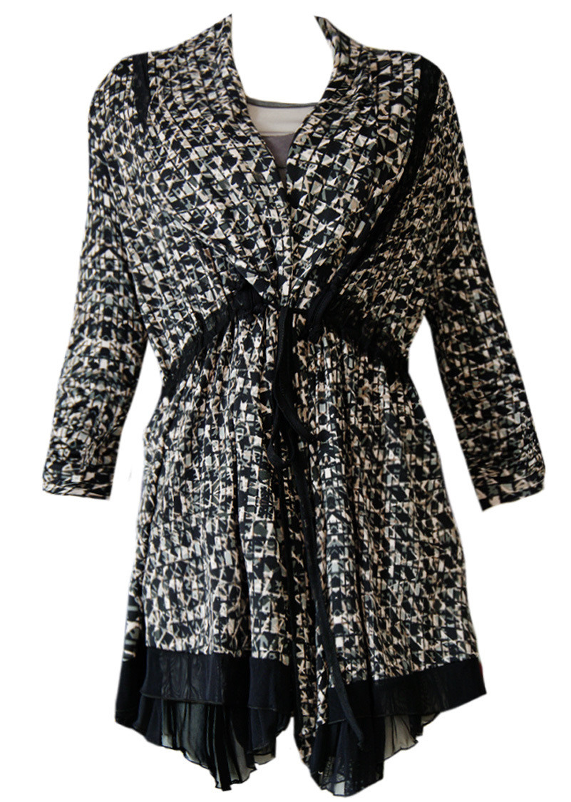 Double Jeu Paris: Smoking Grey Throw with Sleeves SOLD OUT
