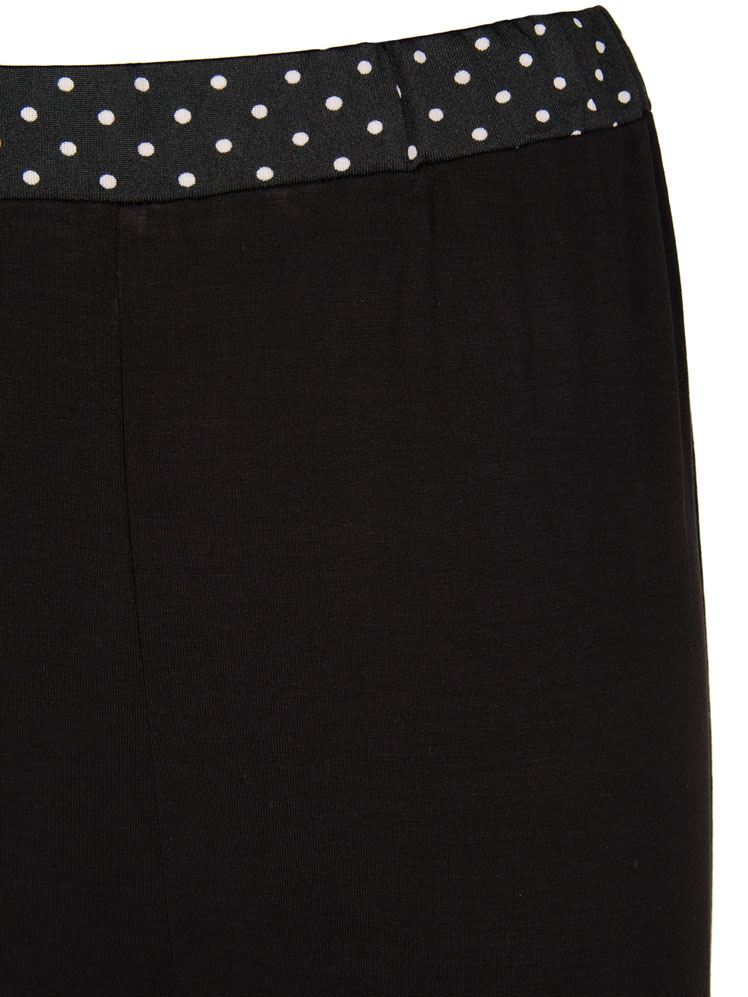 Les Fees Du Vent Couture: Bow Tie & Button Legging