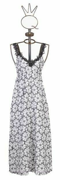 Save The Queen: Sexy Daisies In The Night Embroidered Dress