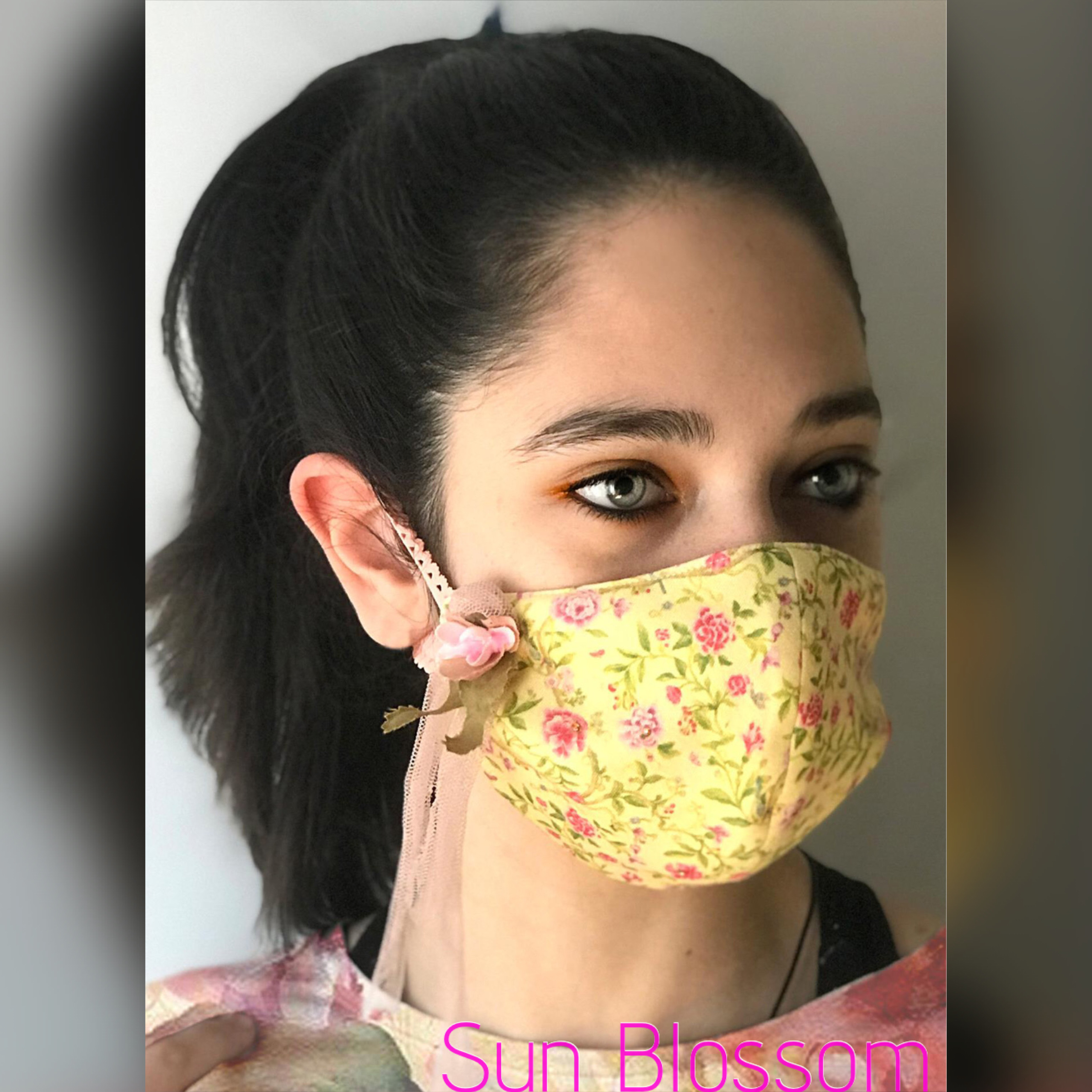 IPNG: Gingham Rose Fairytale Mask (More Art Patterns, Ships Immed!)