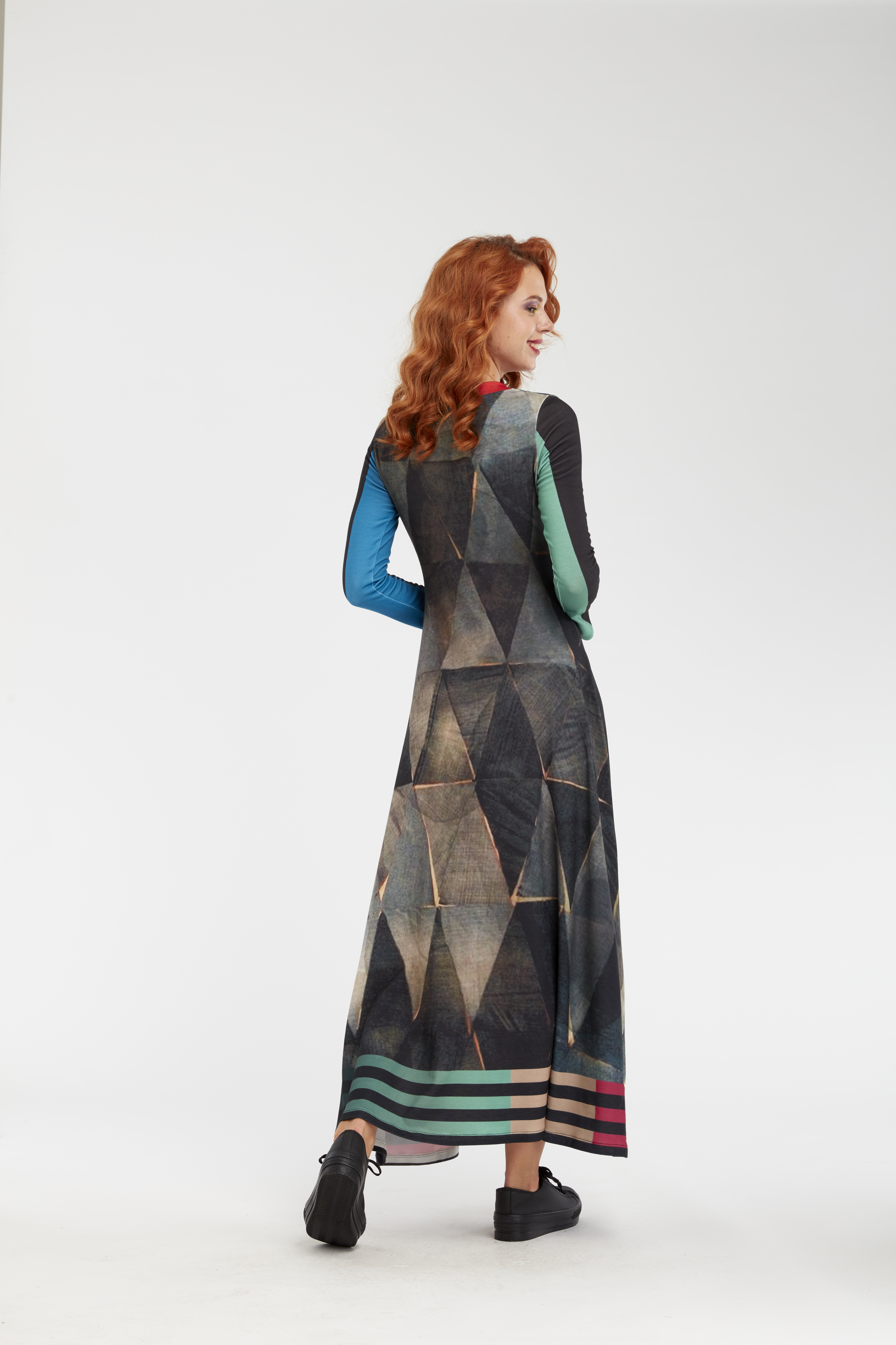 IPNG: Who Is The Woman Behind This T-Shirt Illusion Dress