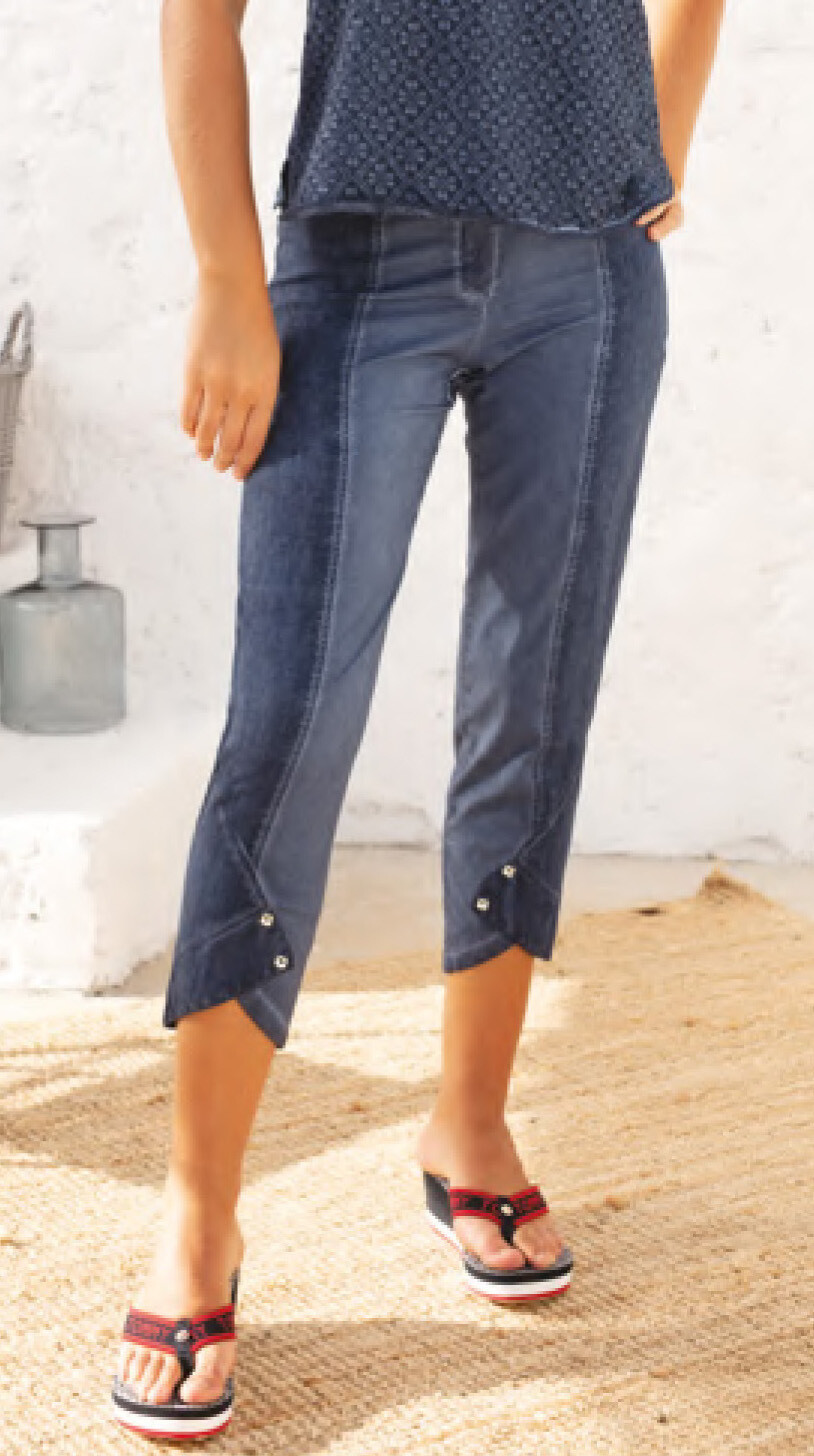 Maloka: Shades of Blue Linen Cropped Pant (2 Left!)