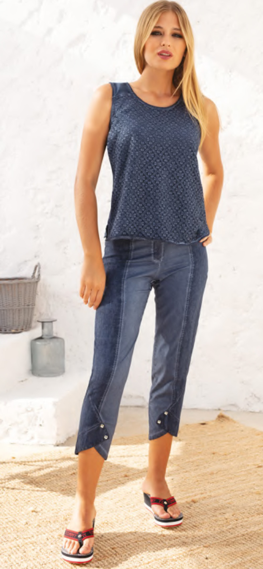 Maloka: Shades of Blue Linen Cropped Pant