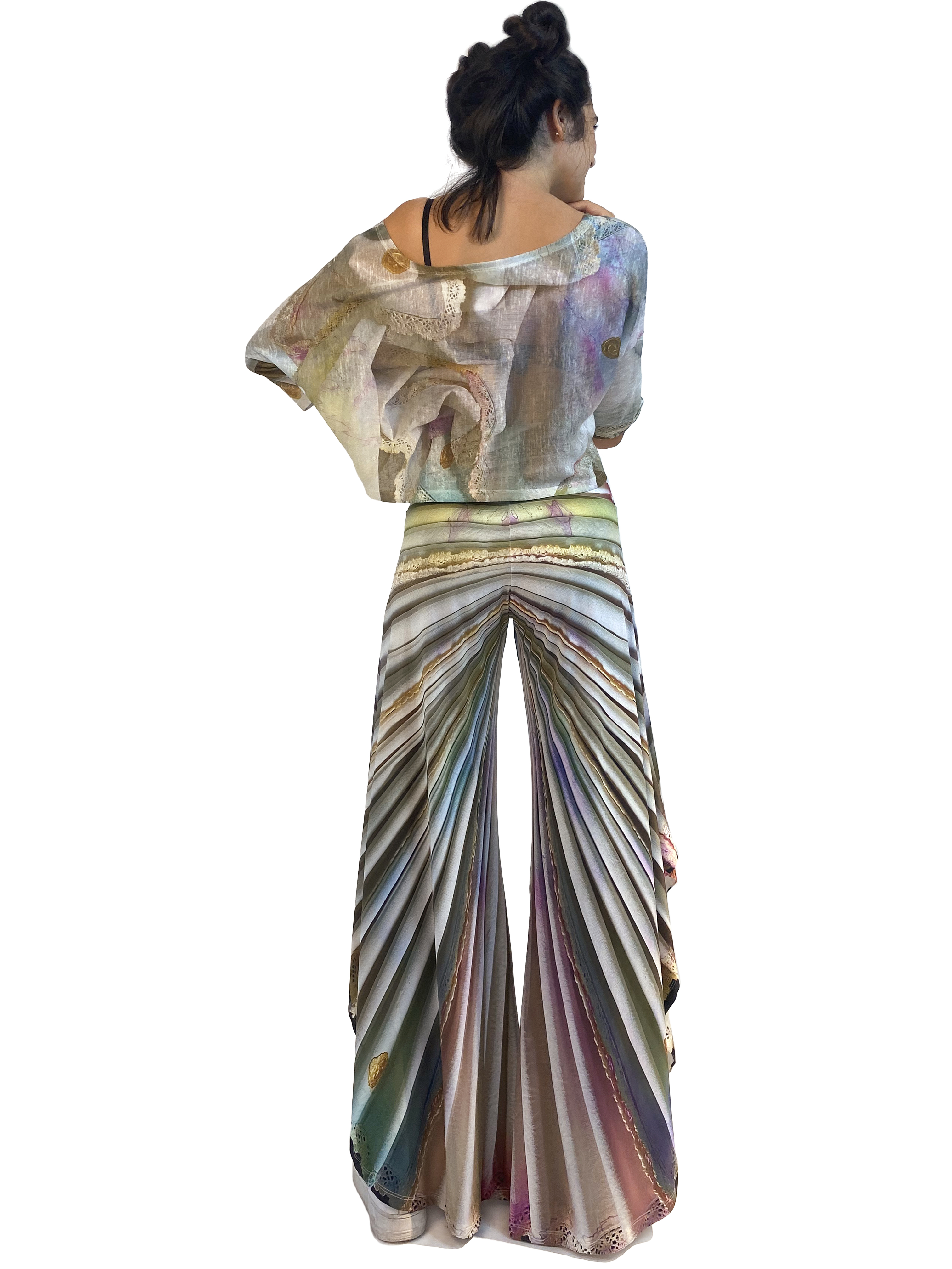 IPNG: Never Enough Color Orchid Illusion Flared Pant