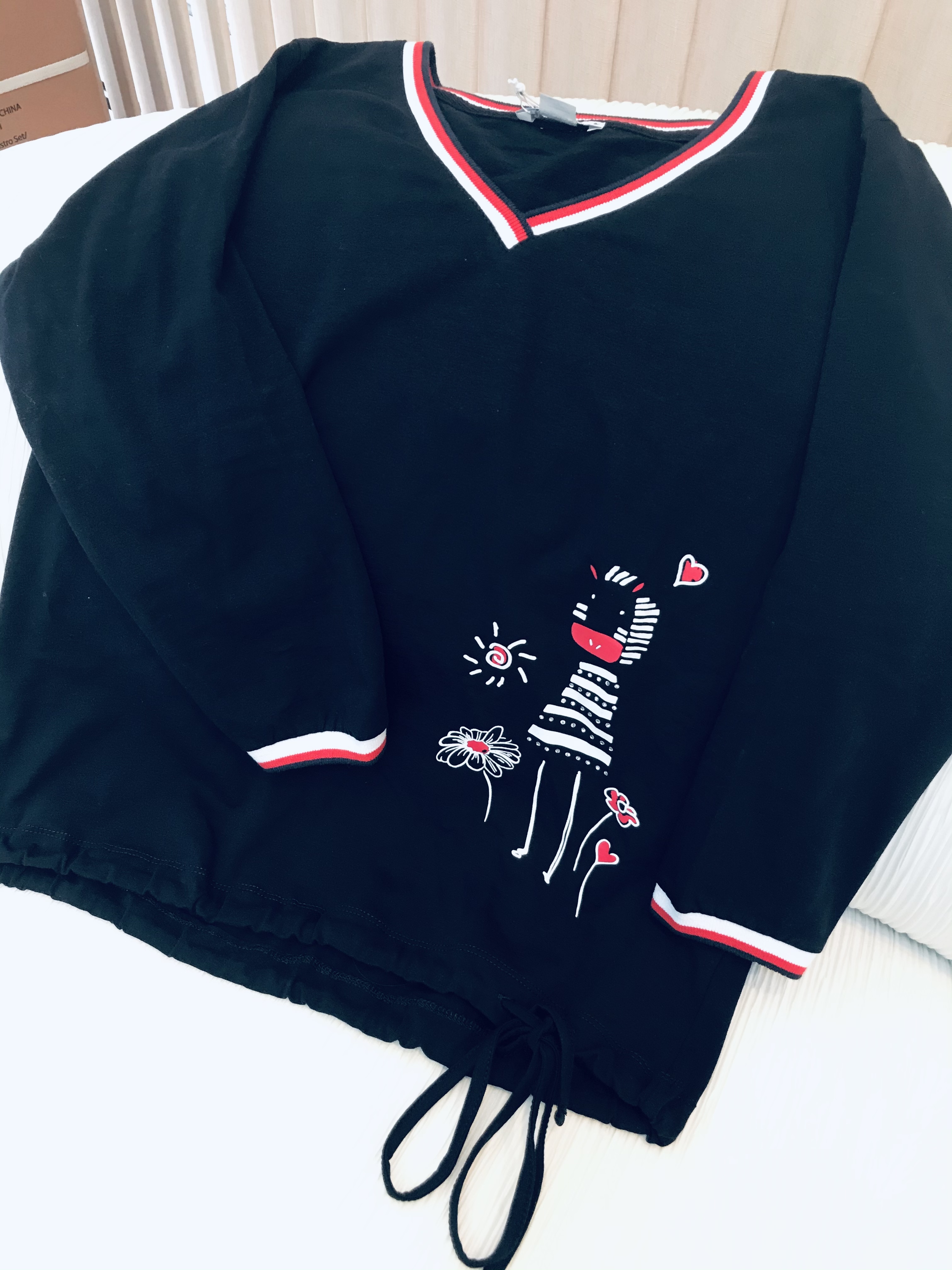Dolcezza: Humour Me In Navy Tied Hem T-Shirt