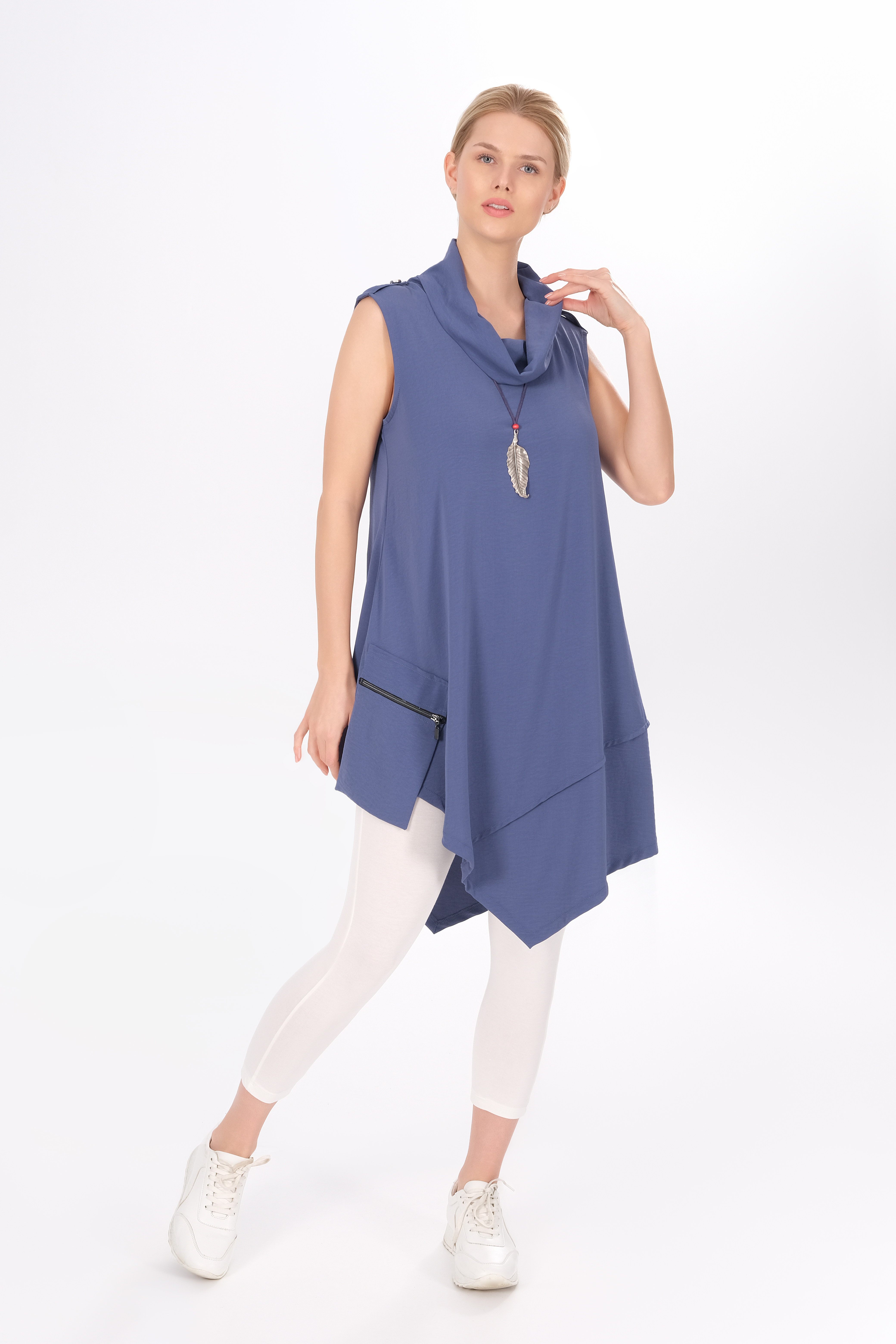EverSassy: Simply Comfy Asymmetrical Hanging Pocket Tunic