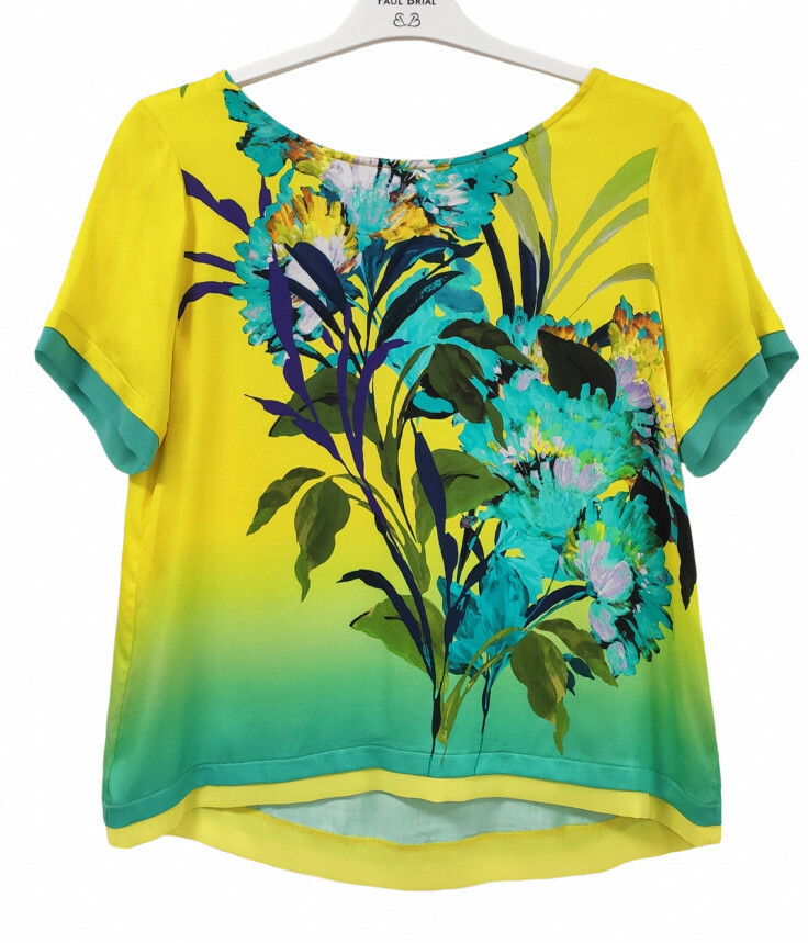 Paul Brial: Exquisite Blooms Of Maldives Back Ties Comfy T-Shirt PB_ATTOL_MALDIVE