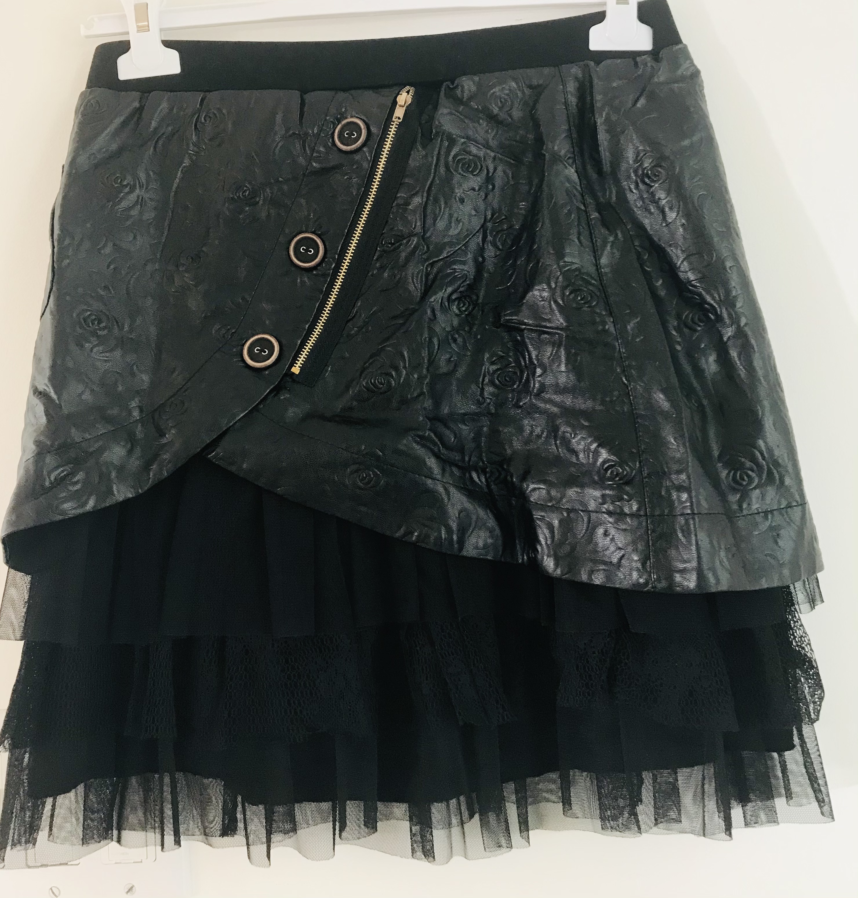 L33 Paris: Black Rose Asymmetrical Skirt L33_XJ1149_N
