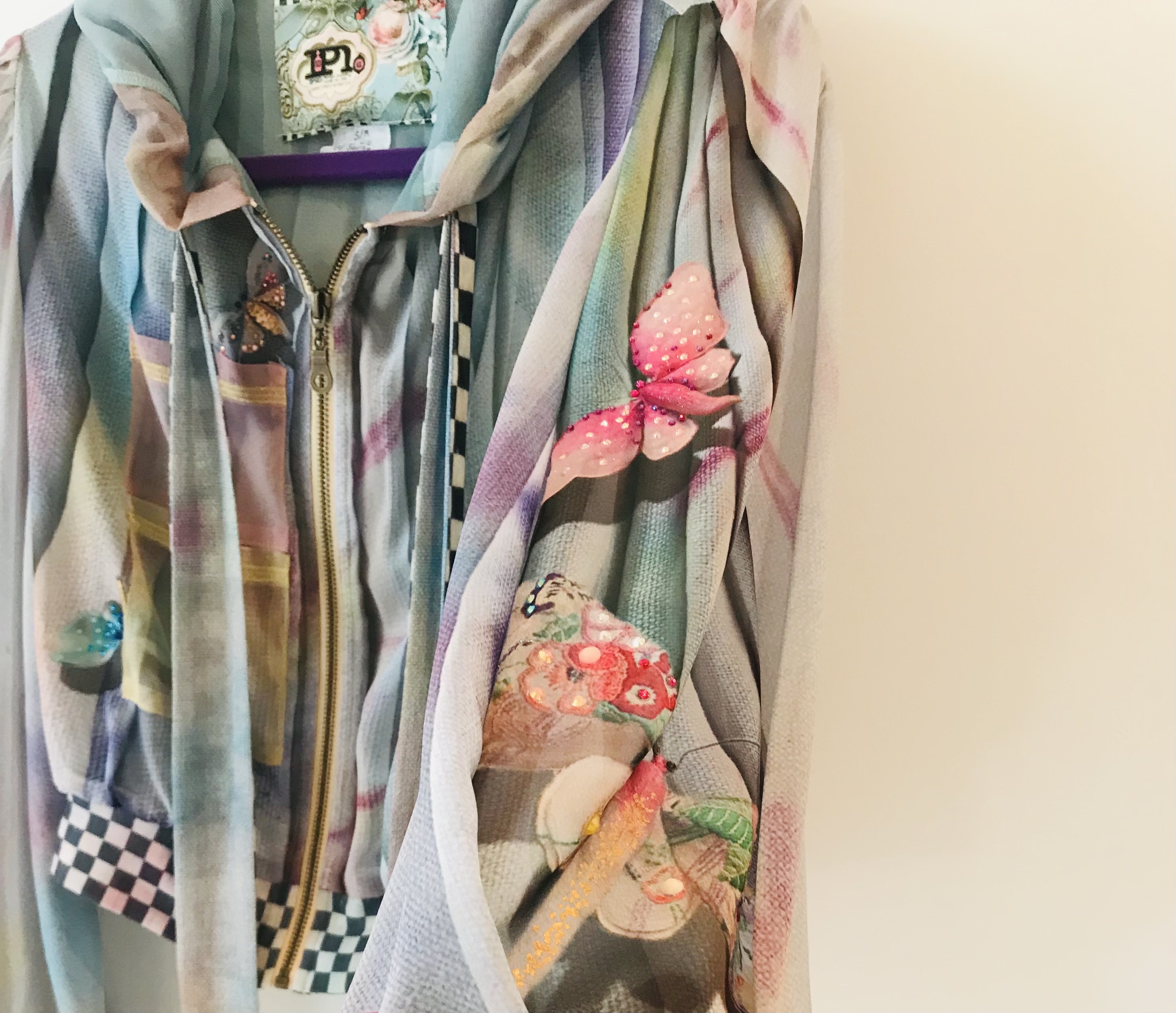 IPNG: Never Enough Color Orchid Illusion Hoody Puff Jacket
