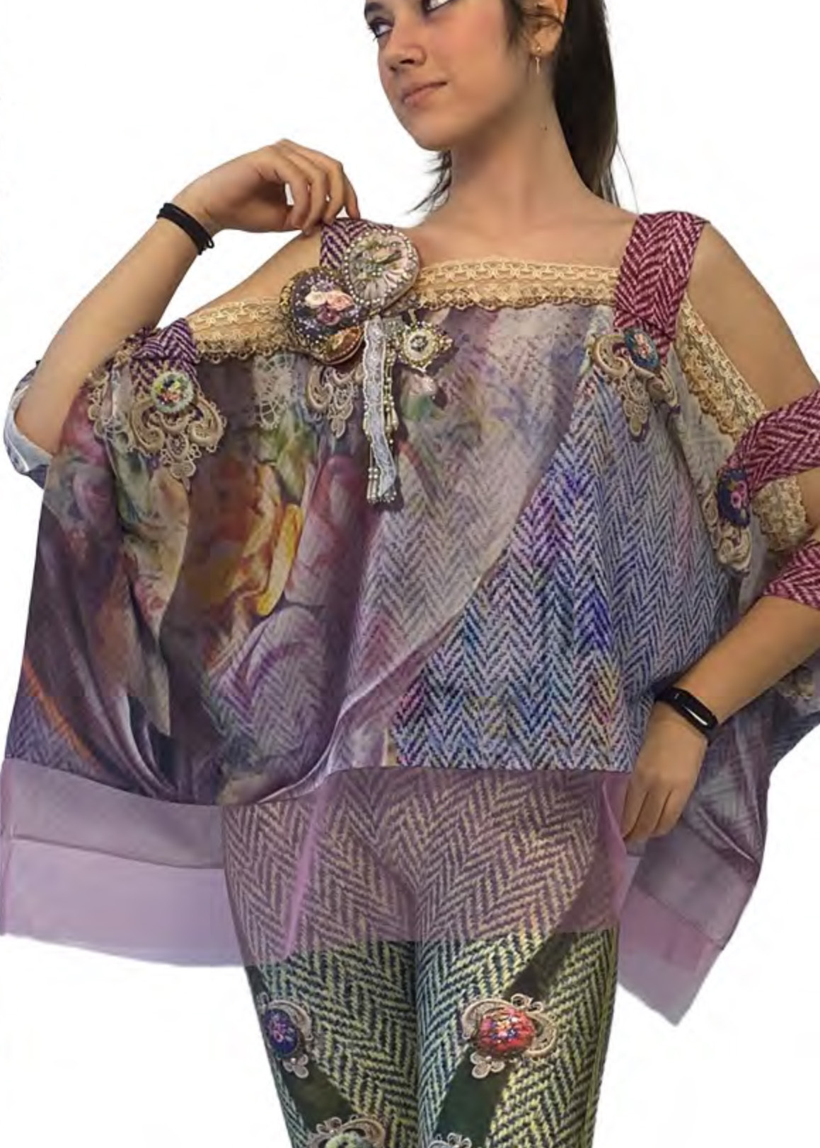 IPNG: Mood Of Flavour Shawl Blouse
