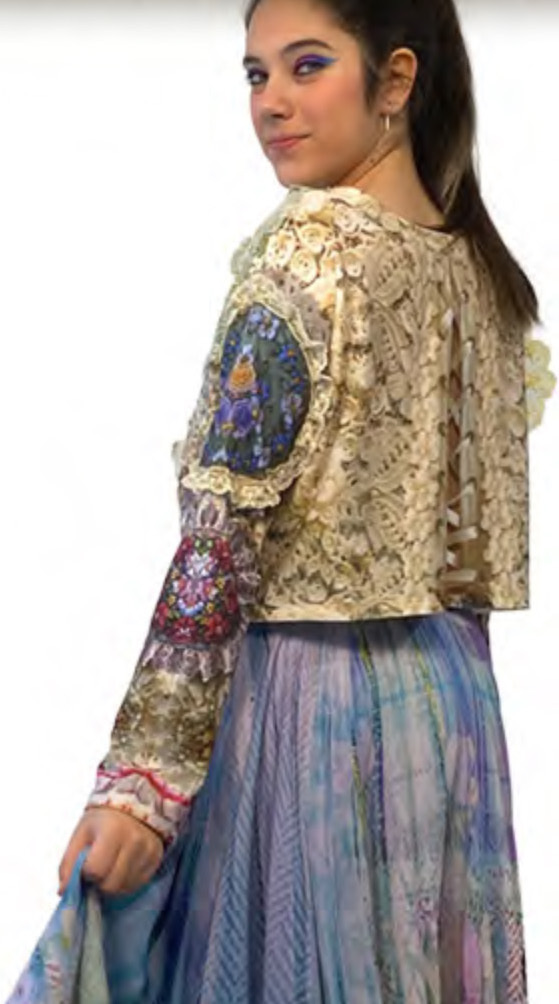 IPNG: Mood Of Flavour Ruffle Illusion Blouse