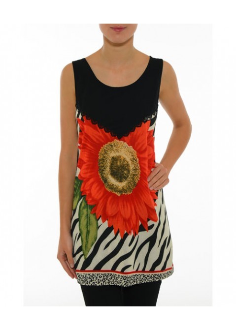 Smash! Spain: Kerena Wild Carnation Tunic