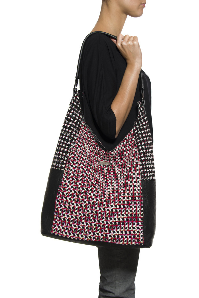 Smash! Spain: Sexy Rebel Hobo Bag