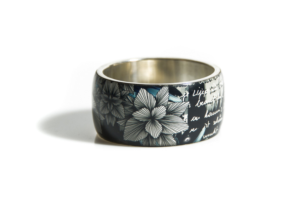 Smash! Spain: Crystal Flower Positve Mantra Bangle Bracelet