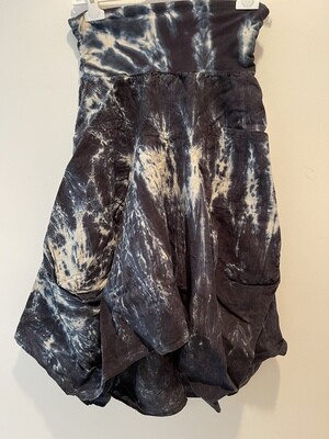 Luna Luz: Swivel Hemline Linen Midi Pocket Skirt