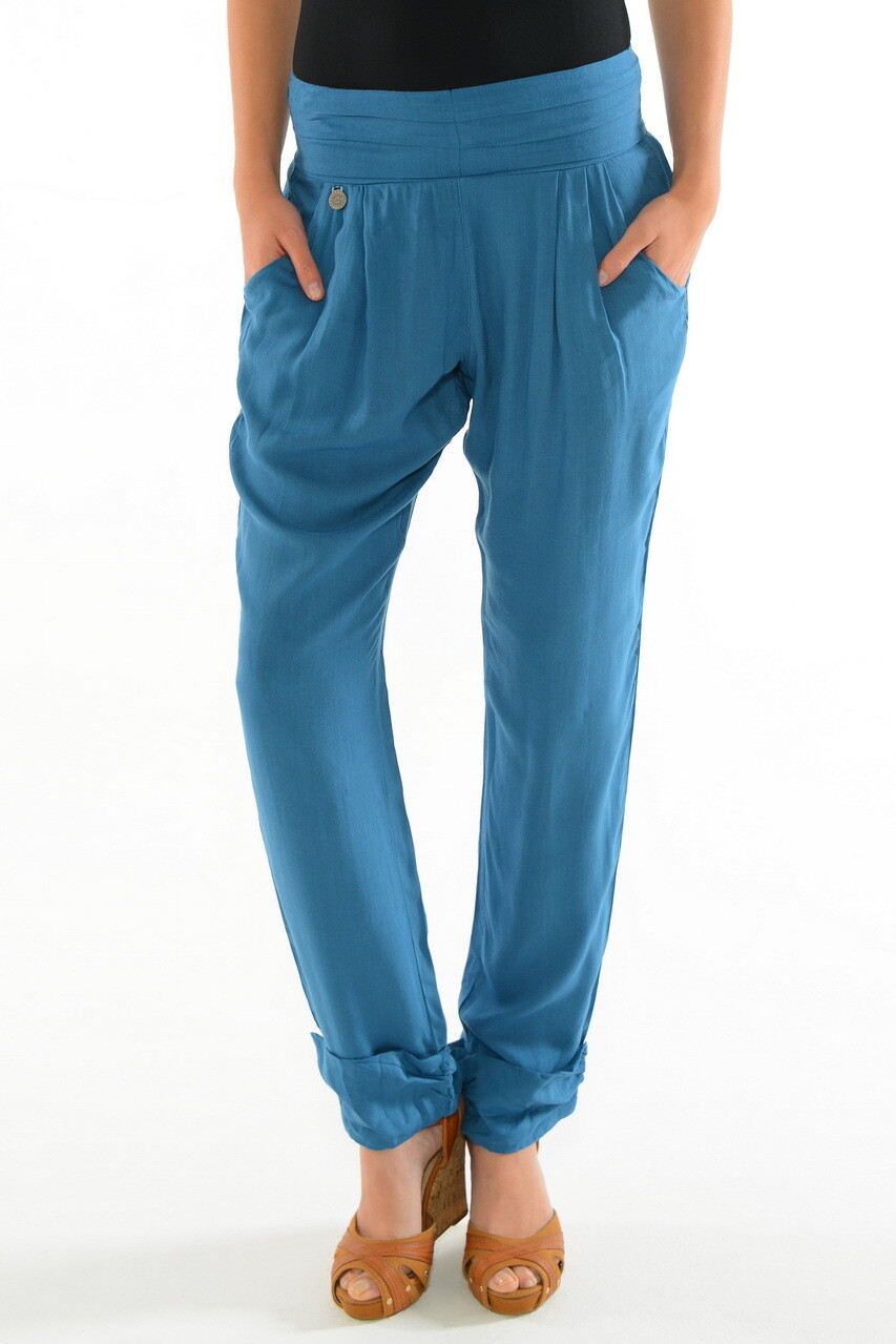 Smash! Spain: Porcelain Beauty Pants, 3 Colors