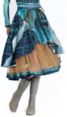 IPNG: 6TH Sense Layered Illusion Midi Skirt