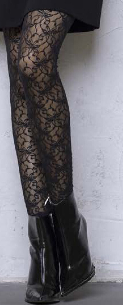 Maloka: Black Rose Lace Leggings