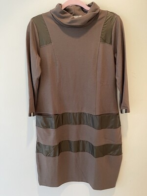 Maloka: Milano Jersey Patch Pocket Dress Maloka: Milano Jersey Patch Pocket Dress