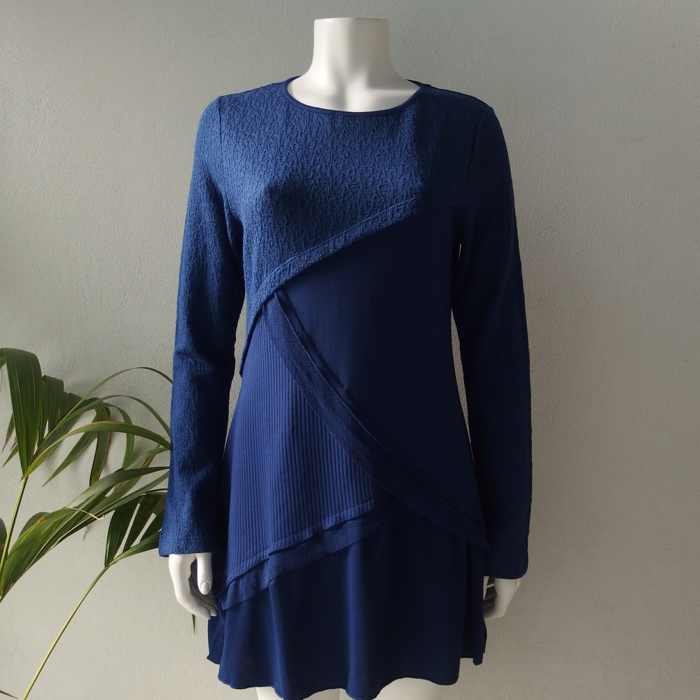 Maloka: Asymmetrical Double Cut Long Tunic/Dress (Only Black Left!), Color/Size: PALE BLACK (PLOMB): T1 (US 0-2) 1 Left!