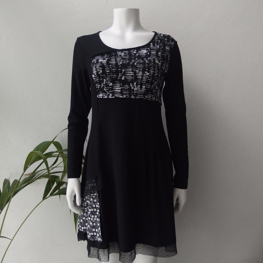 Maloka: Janita Jacquard Knit Dress