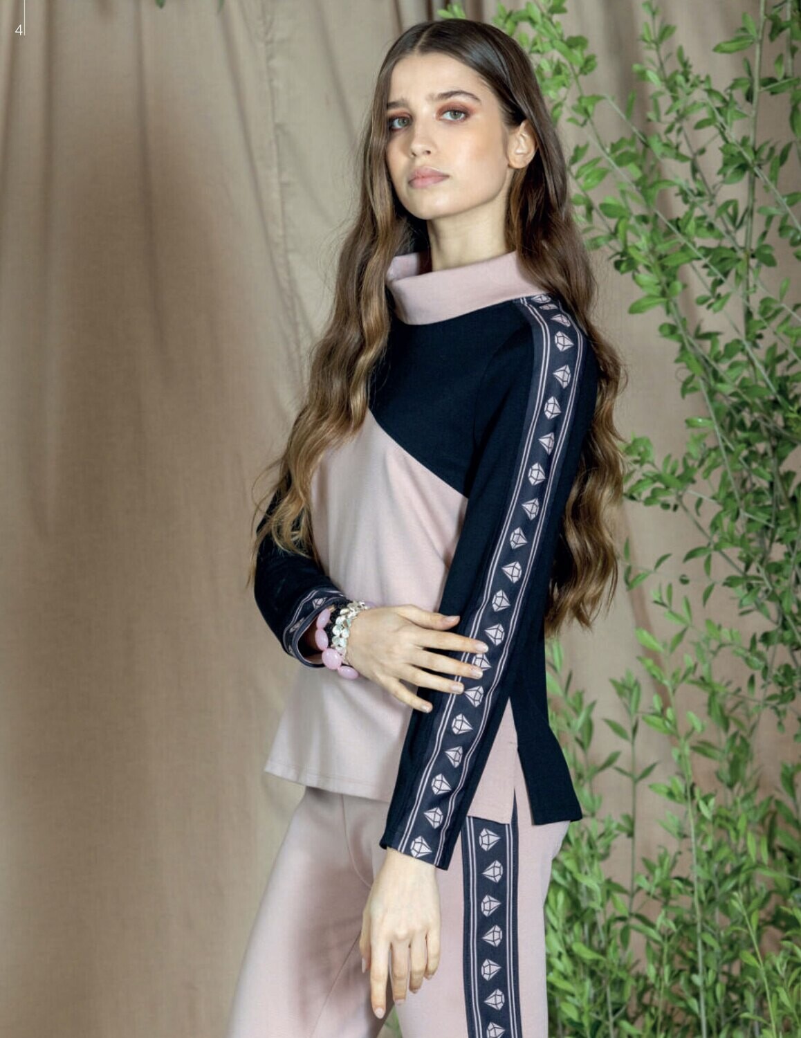 Maloka: Rose Champagne Pullover
