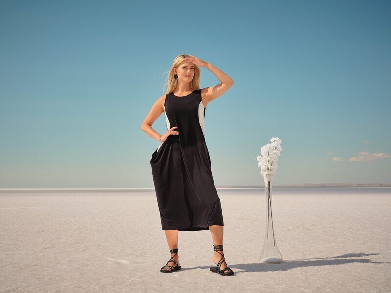 EverSassy By Dolcezza: Soft Touch Contrast Bubble Midi Dress