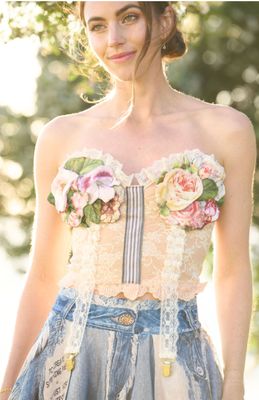 IPNG: Fuzzy Reflections Blooming Corset