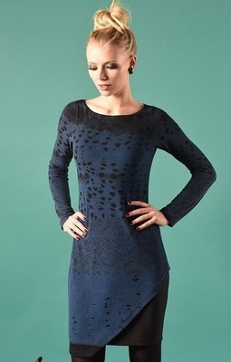 Eroke Italy: Asymmetrical Shades of a Midnight Sky Dress